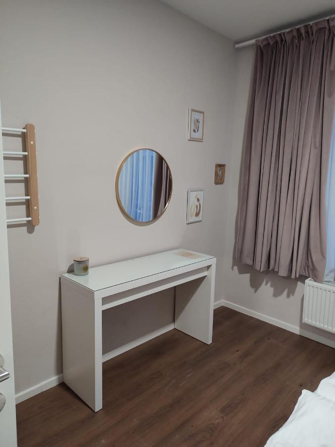 Leeuwerik Studio Apartment Antwerp Exterior photo